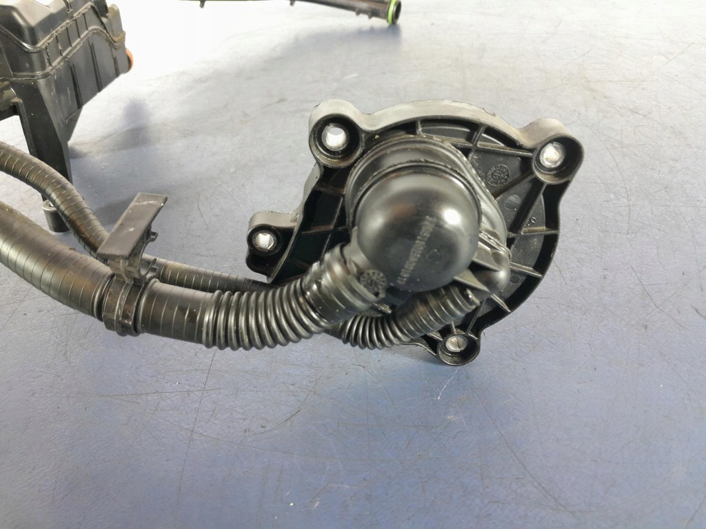 фото №6, Mercedes c43 w205 3.0 amg сепаратор масла