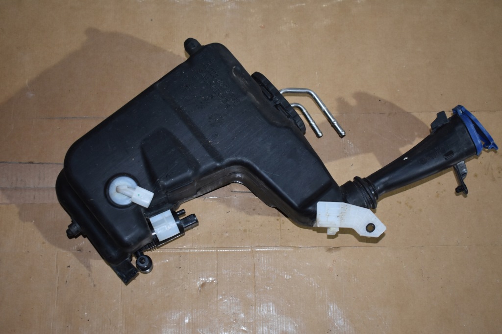 фото №1, Idealny бак омивача mercedes w223 1