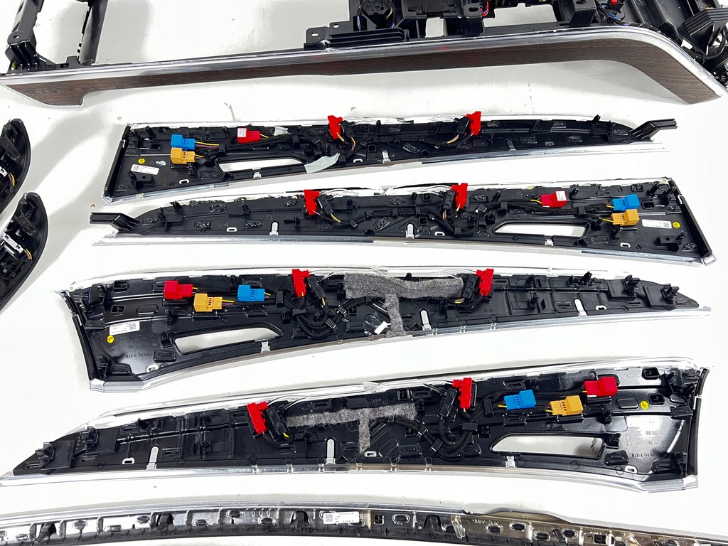 фото №16, Декоры накладки декоративные дверь audi a8 s8 d5 4n drewno 4n0867085 2ve ambiente