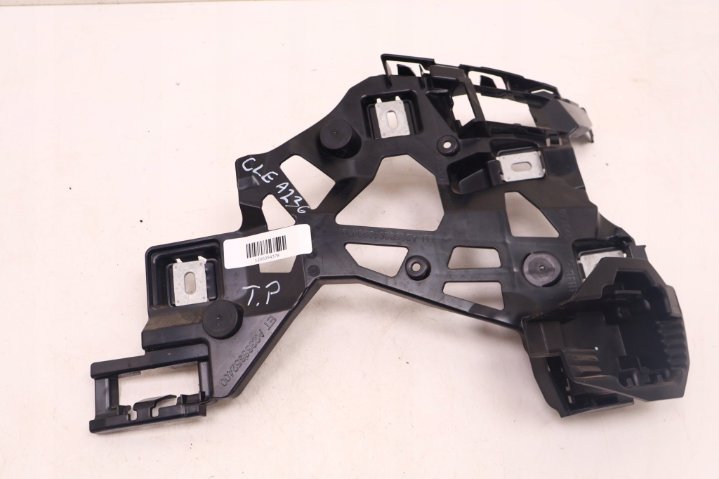 Mercedes-benz cle a236 направляющая бампера правый задний  a2368801200, a2368852400 с Разборки