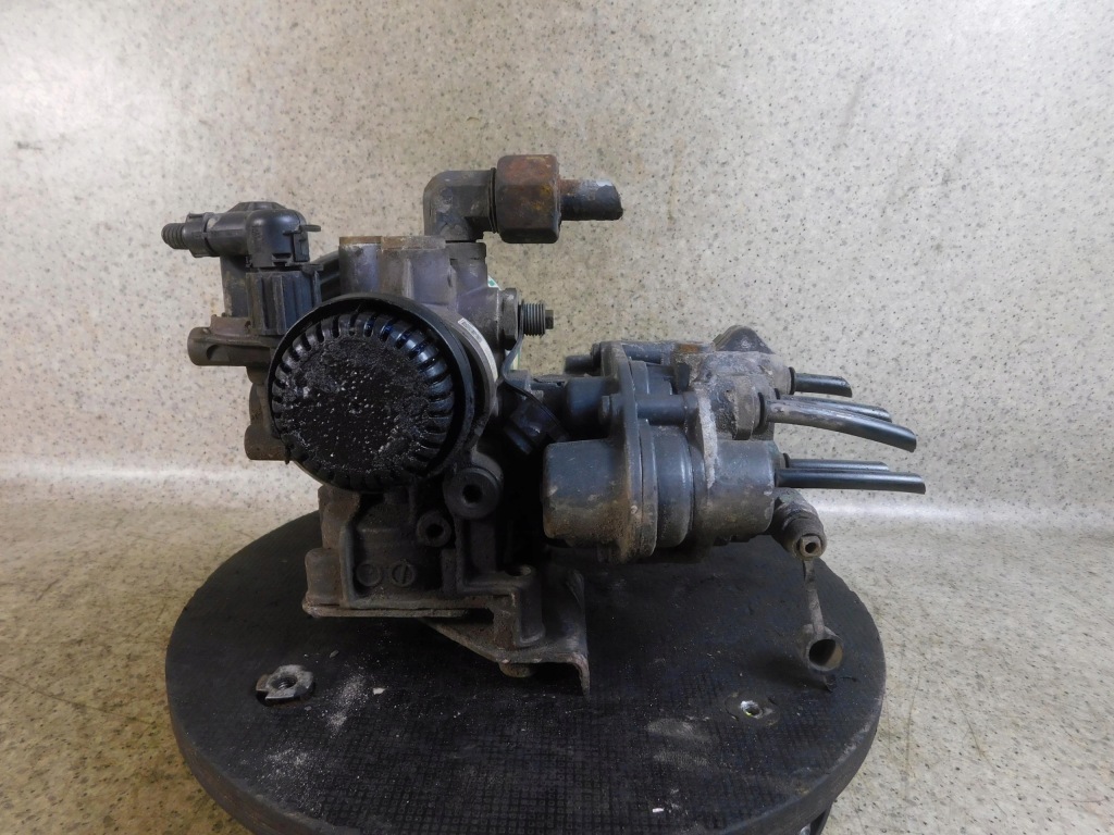 Купити Осушувач клапан повітря daf lf 45 55 4.5 l 6.7 l e4 e5 e6 la8116 ae4526