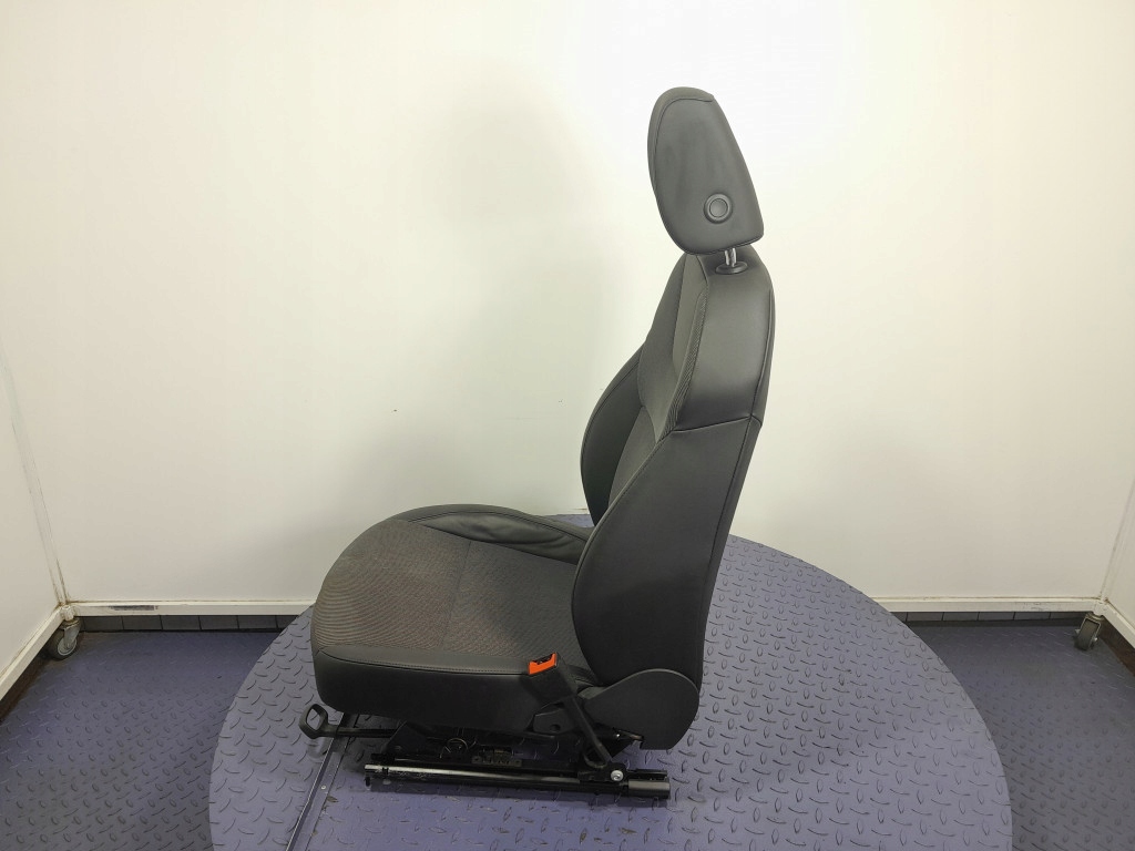 фото №7, Skoda octavia iii lift сиденье перед передний правый пассажира