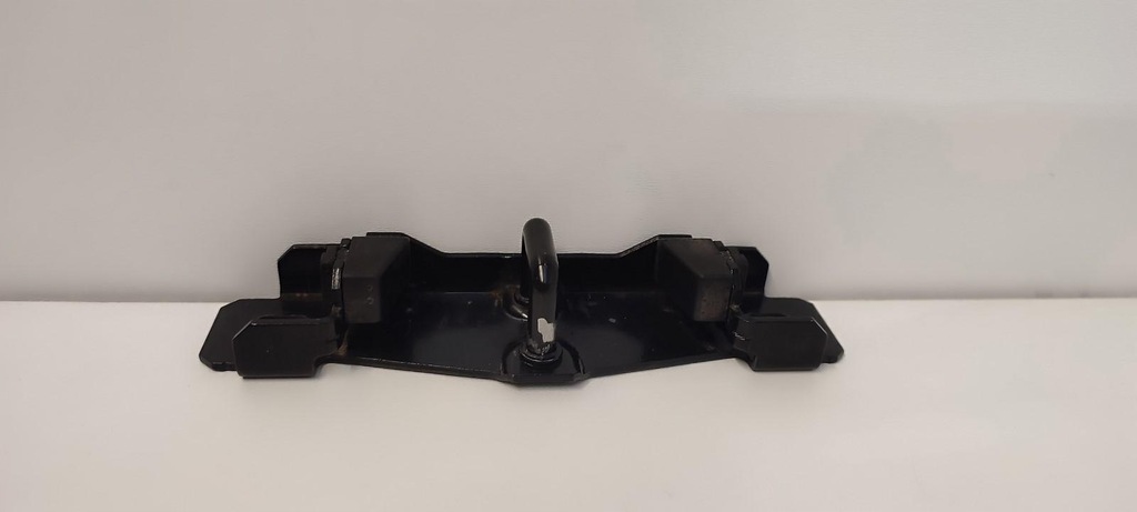 фото №1, Volvo v60 засувка кришки багажника