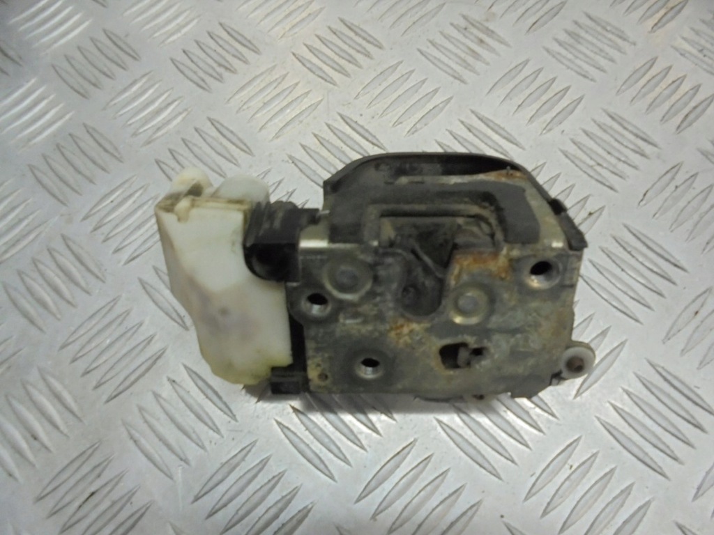 фото №2, Замок дверь правый перед alfa romeo 147 6pin 3d