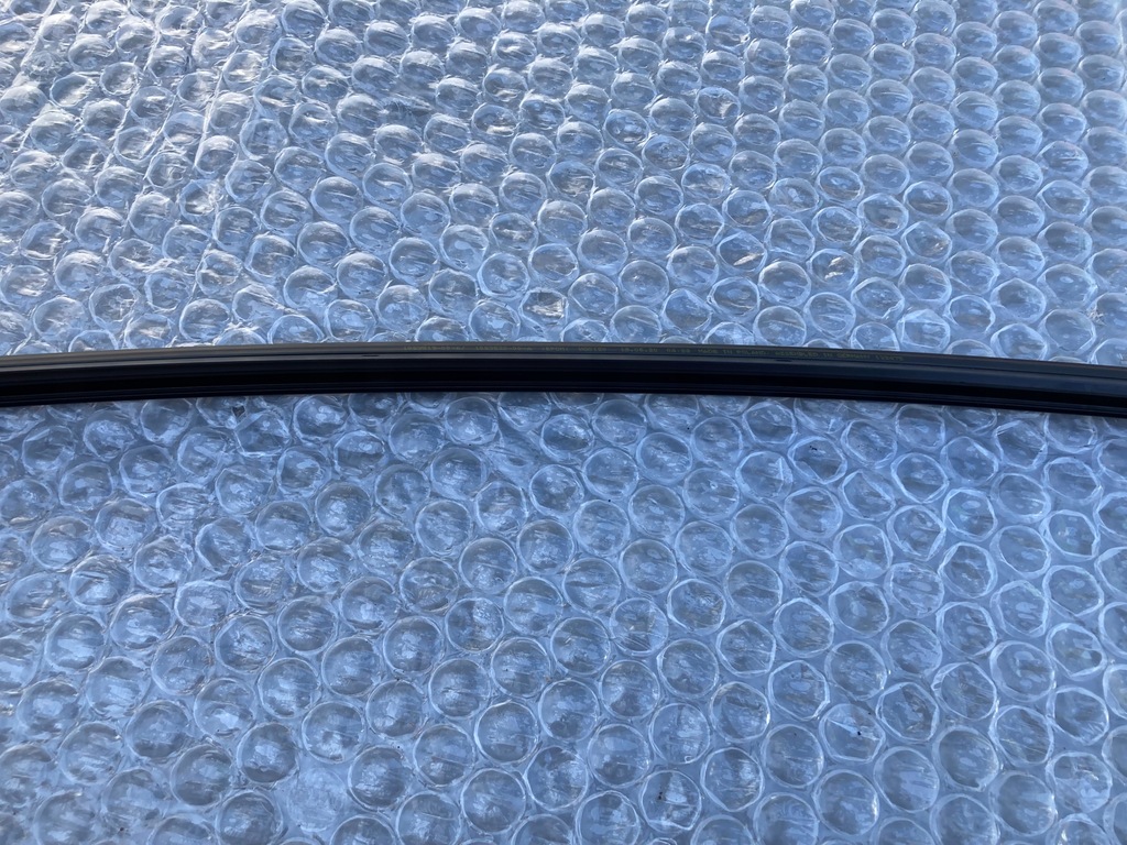 фото №9, Tesla 3 молдинг дахова ліва 1083519