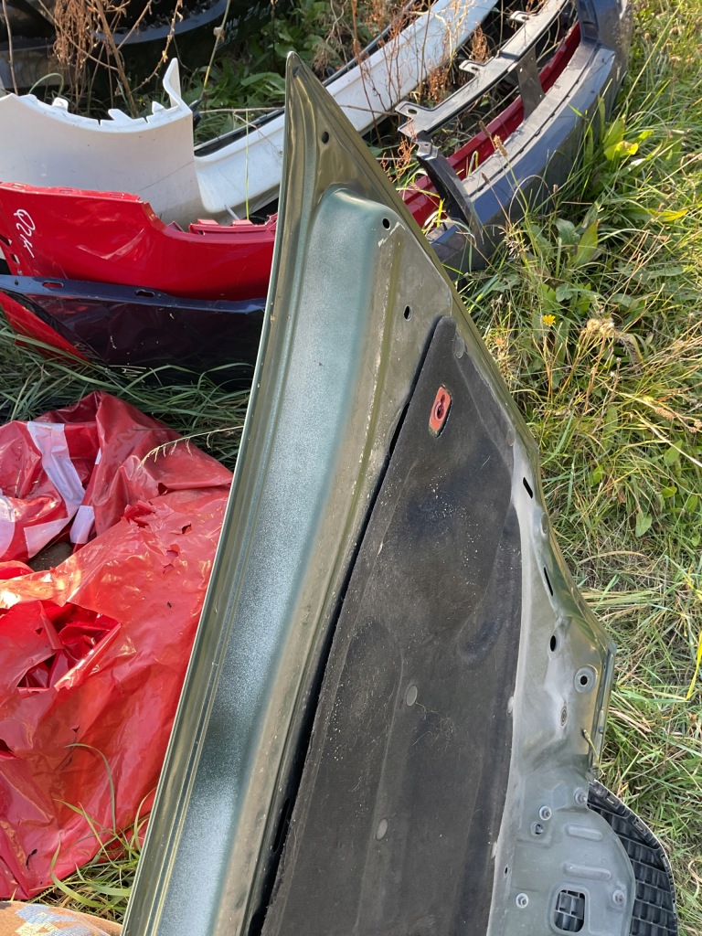 Капот кришка двигуна lancia ypsilon 2 03-11 рік Зі Шроту