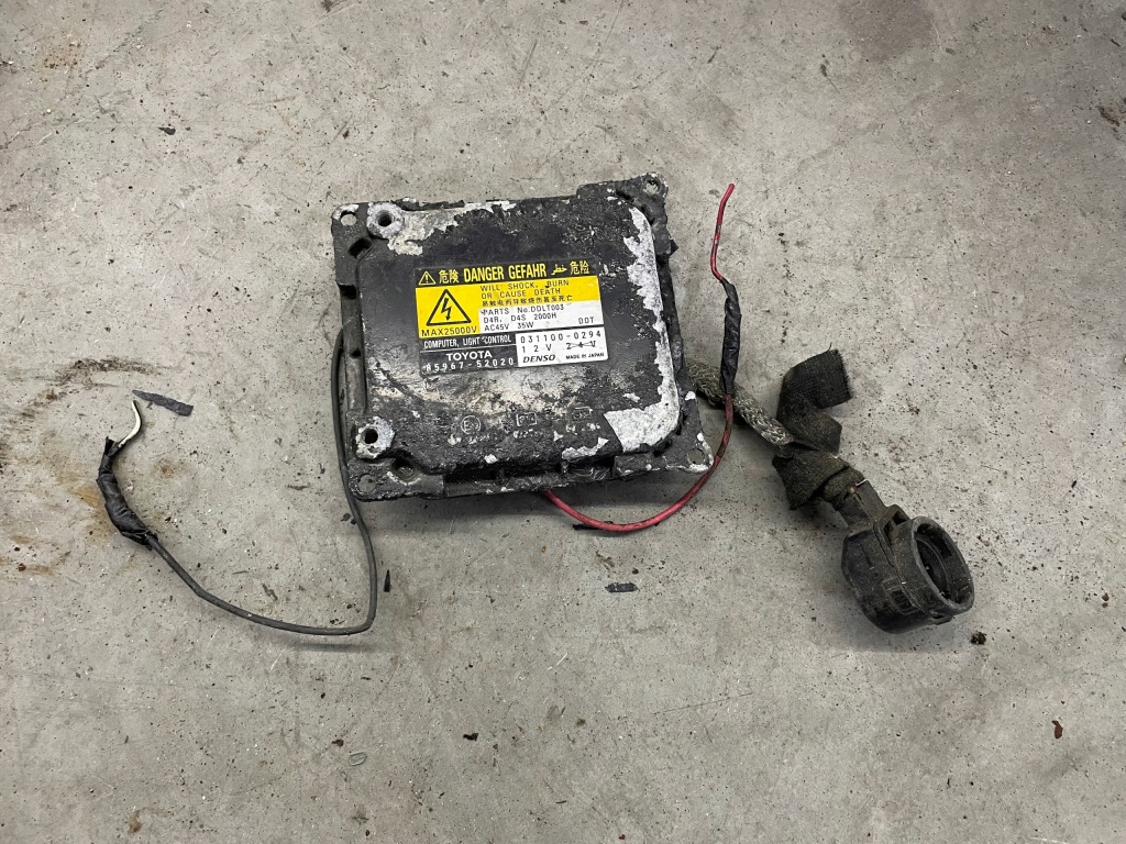 фото №1, Преобразователь ксенон toyota auris lexus 031100-0294