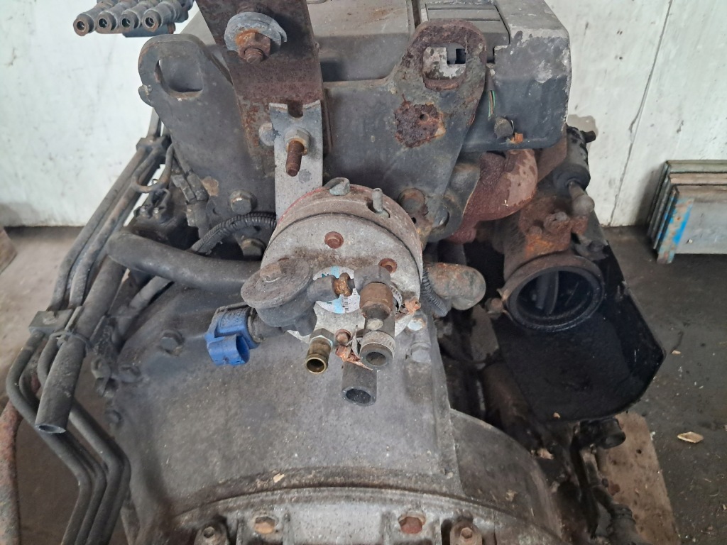 Mercedes atego двигун om906 euro 3 + коробка передач передач Зі Шроту