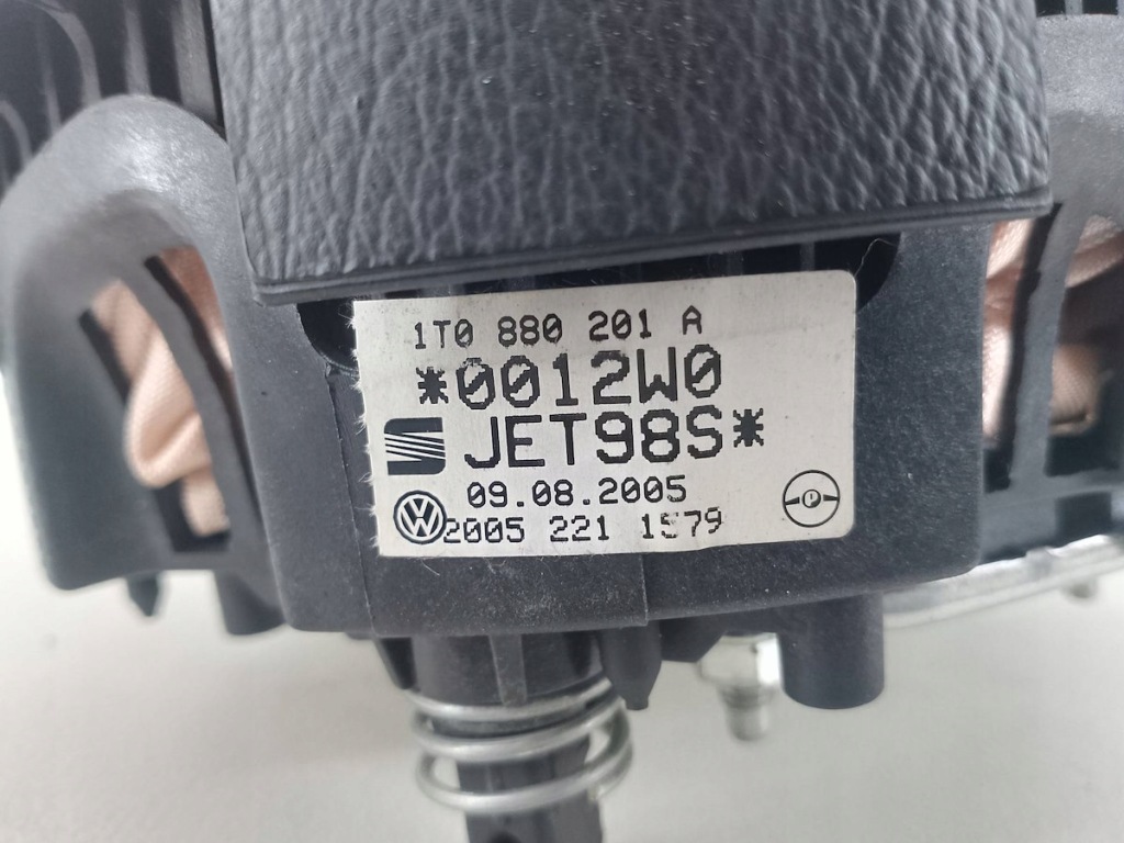 фото №10, Воздуховод с подушка vw polo 9n lift 6q0419091r 1t0880201a