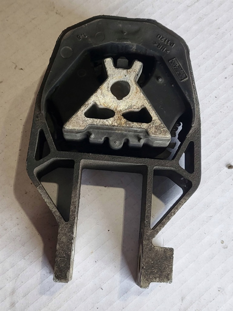 Купить Подушка кронштейн коробки передач ford kuga 2