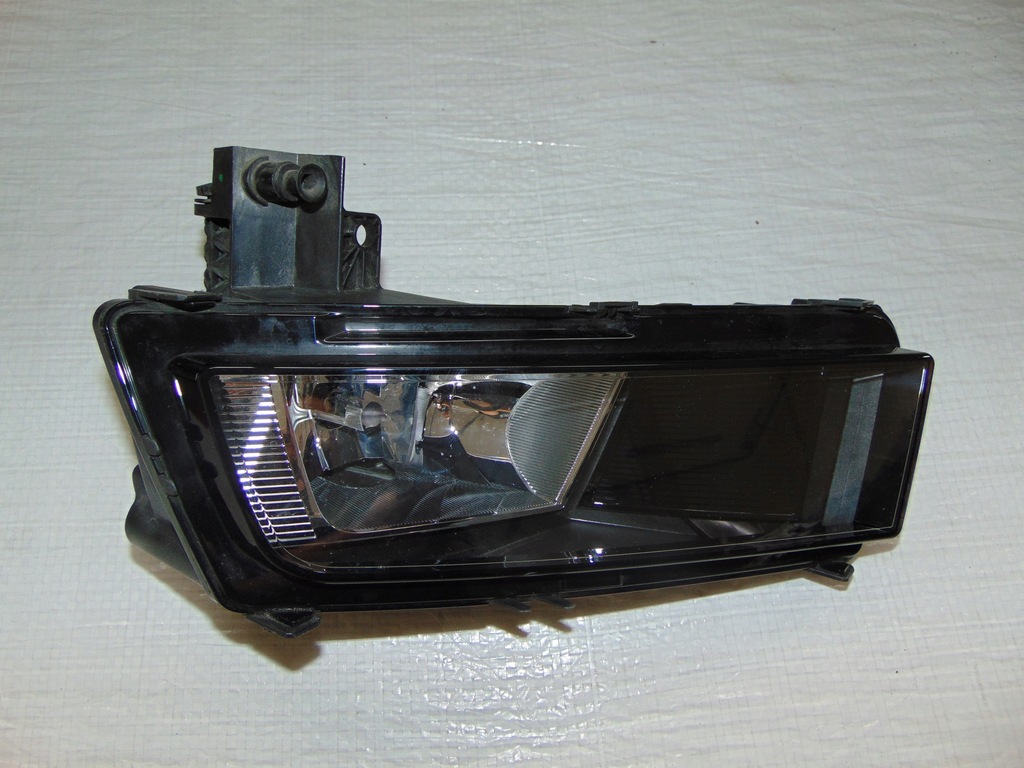 фото №1, Vw touran ii протитуманна фара лівий 5ta941661a