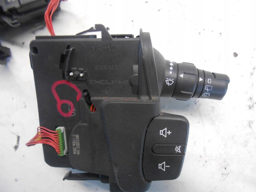 фото №2, Переключатель комбинированный renault clio iii #