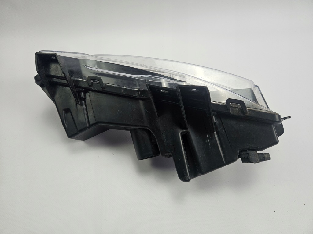 Tesla model 3 y рестайлінг  2017 - протитуманна фара led drl перед лівий 1624797-00-a Недорого