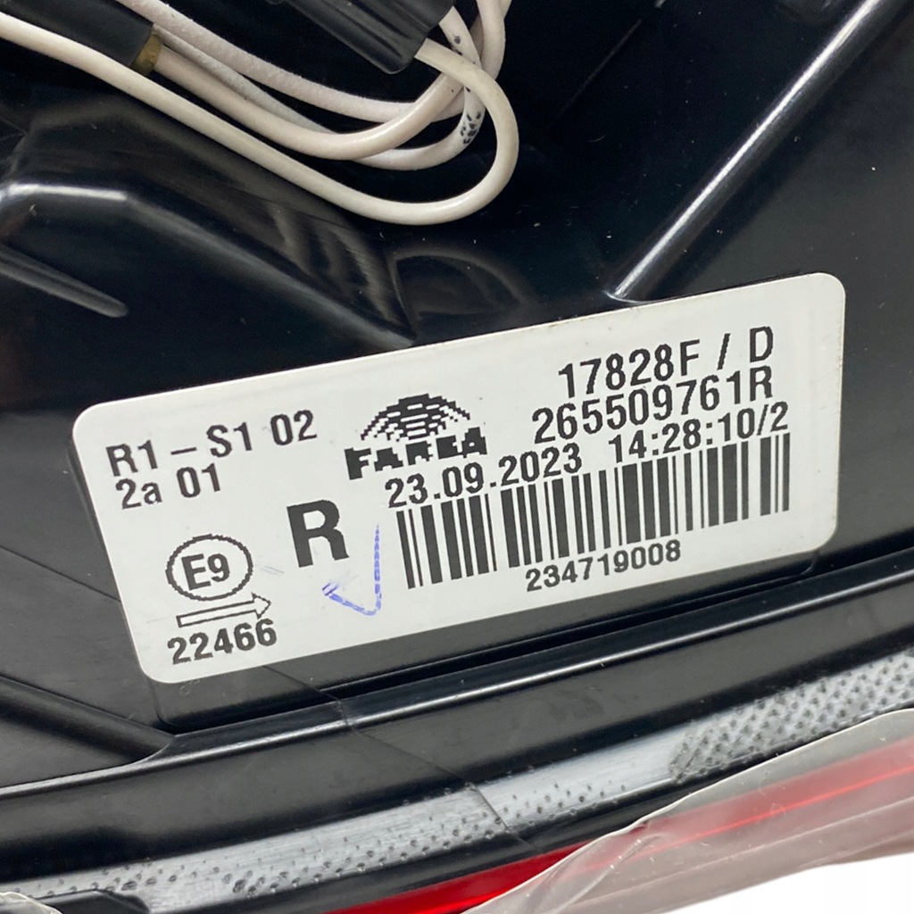 фото №16, Nowa оригинальная лампа правый задняя renault clio v 265509761r