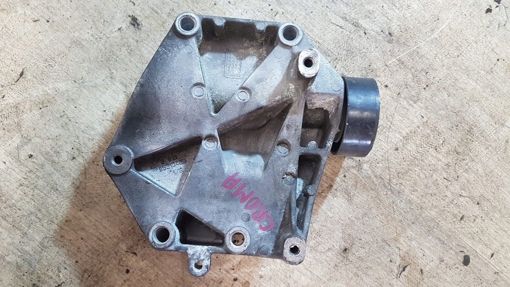 фото №1, Кронштейн ролик двигуна fiat croma lift 1.9 jtd