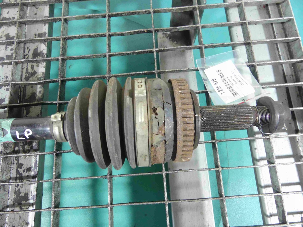 фото №2, Приводной вал левая hyundai i40 11-14 1.7 crdi механическая коробка передач