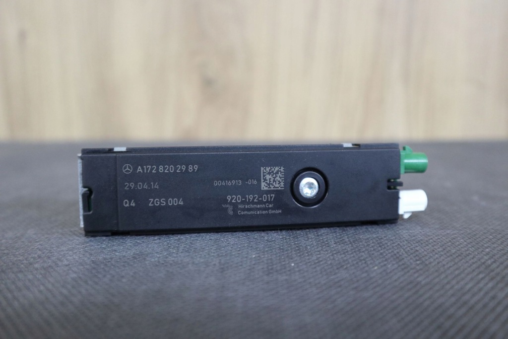 Купити Mercedes slk r172 підсилювач антени a1728202989