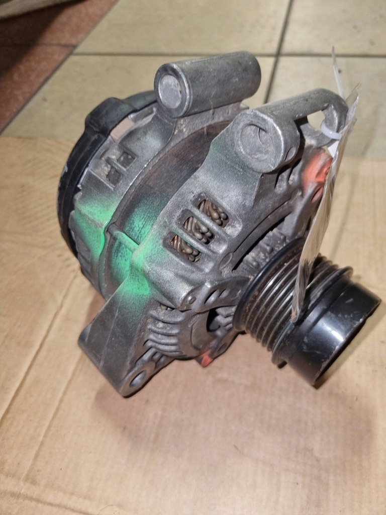 Купити Генератор jaguar 4r8310300