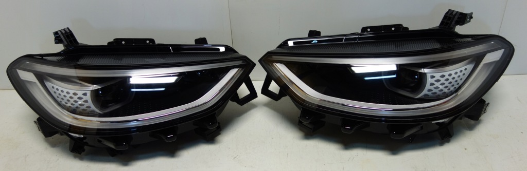 фото №11, Vw id3 id i3 2019-2022 10a807221 бампер перед передний + лампы full led