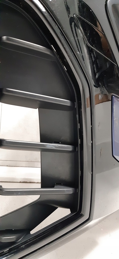 фото №9, Audi sq8 бампер перед передний 4m8807437d/e