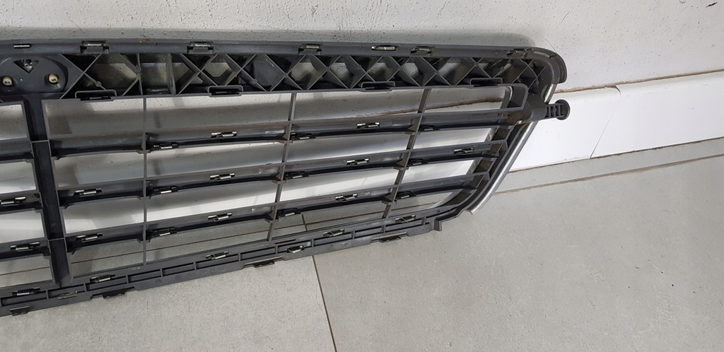 фото №8, Mercedes c klasa w204 решётка радиатора решётка радиатора бампера перед a2048801283