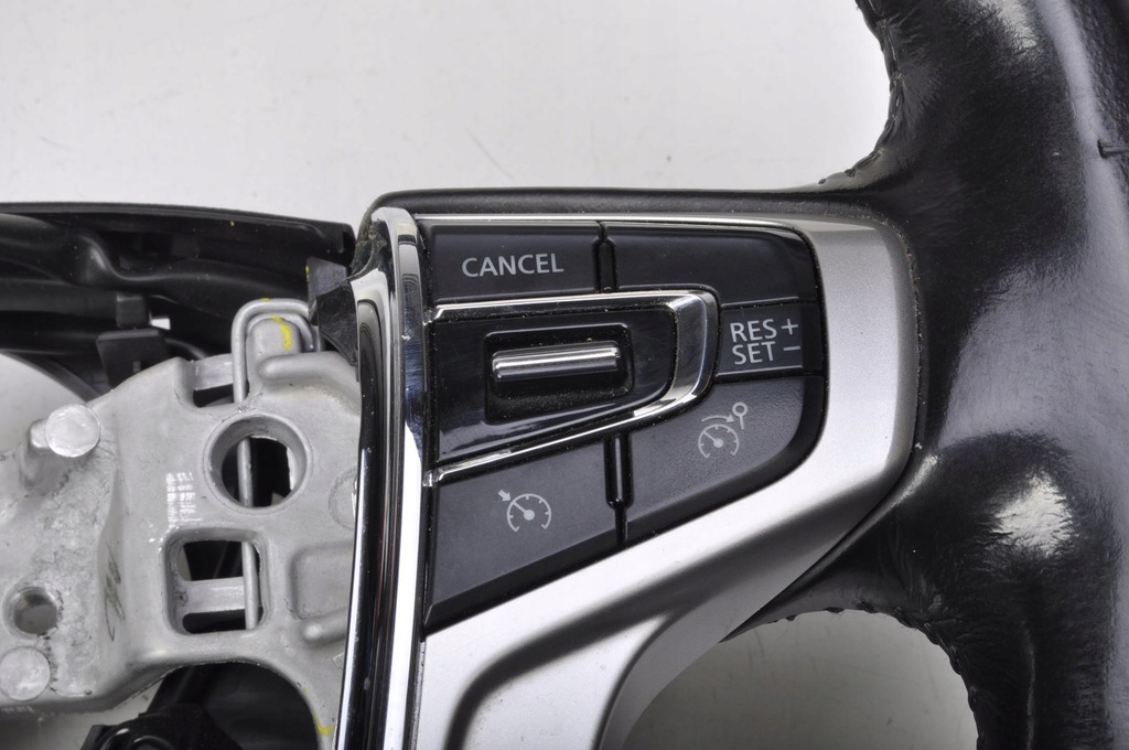 фото №11, Mitsubishi outlander iii воздуховод кожаный