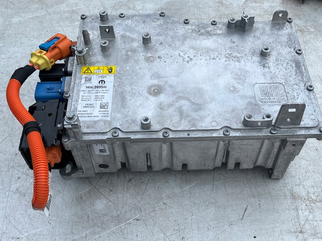 Інвертор інвертор peugeot opel citroen e-c4 c4 iii c4x 9856399580 Недорого