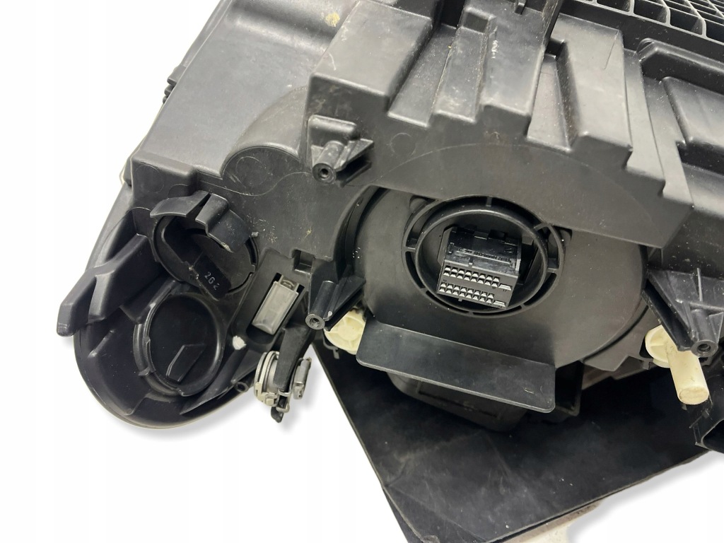 Bmw x1 f48 f49 лампа перед права full led 7436462 15-18 Оригінал