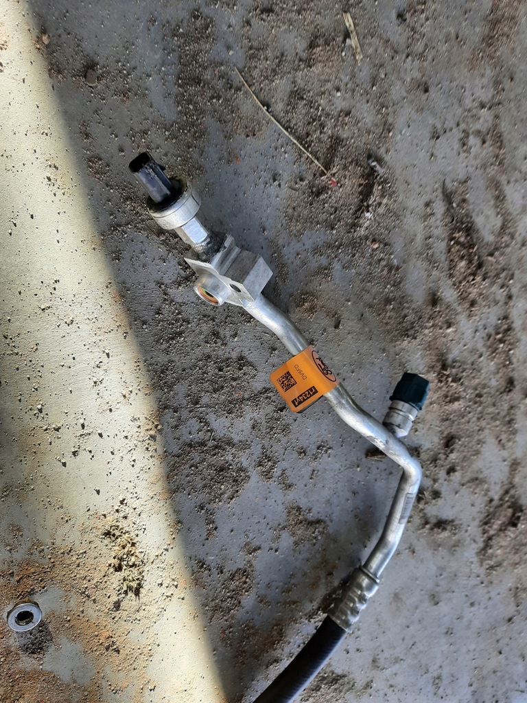 фото №5, Ford b-max 1.5tdci шланг кондиціонера