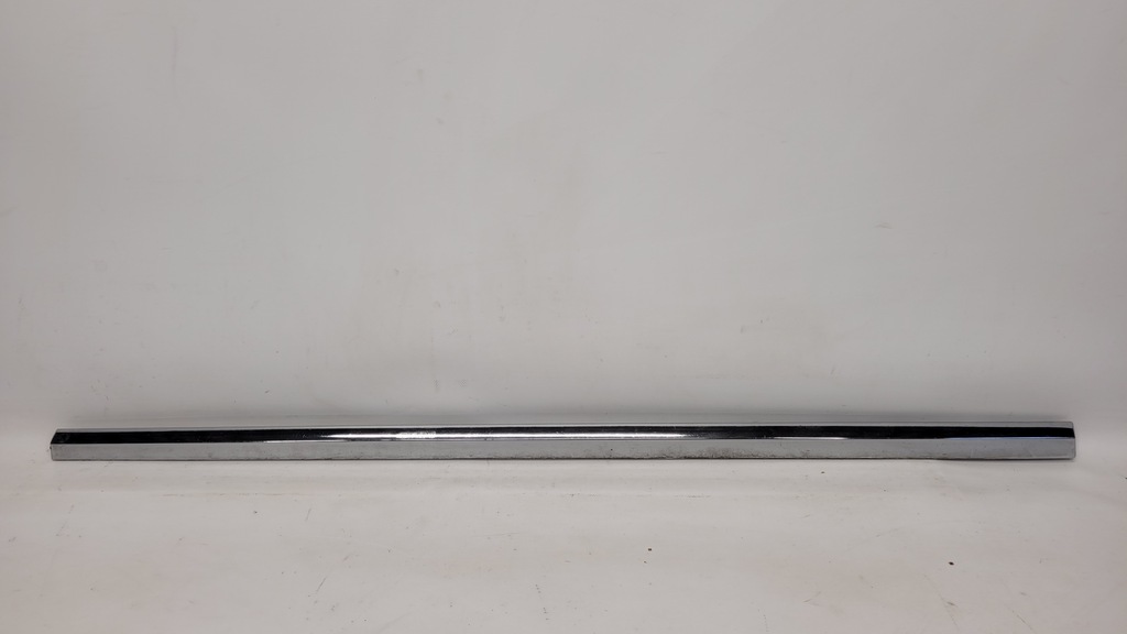 фото №1, Bmw 7 g11 молдинг na дверь правая перед