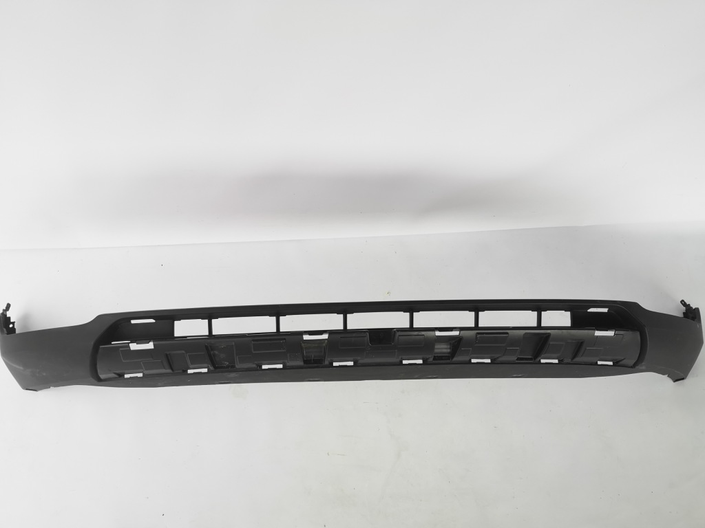 фото №1, Volvo xc40 - накладка бампера передний