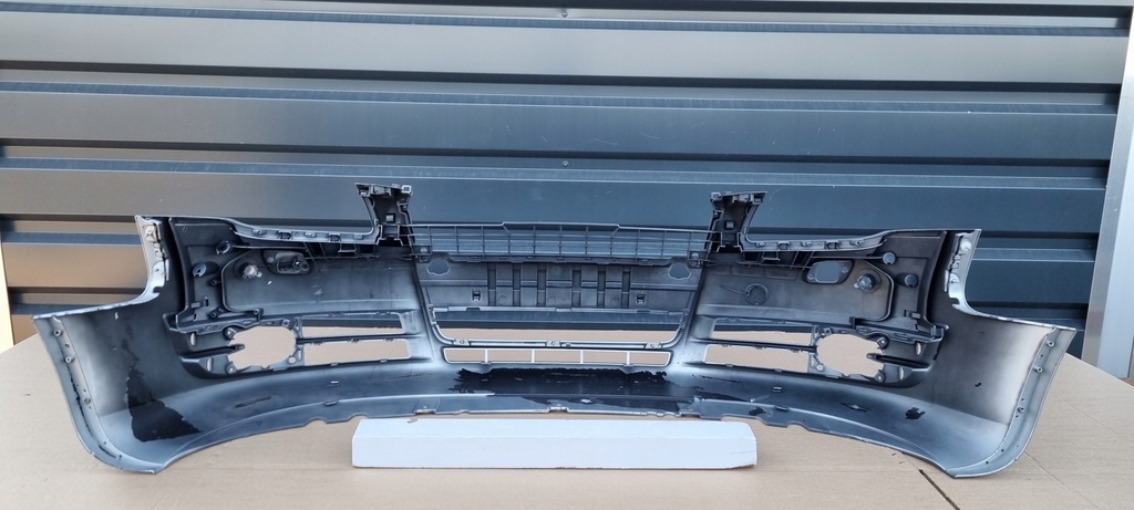 фото №7, Audi a4 b7 2004- бампер перед оригинал g073