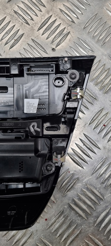 фото №9, Bmw f39 f45 f46 f48 панель обдув кондиціонера 9371457 9371460