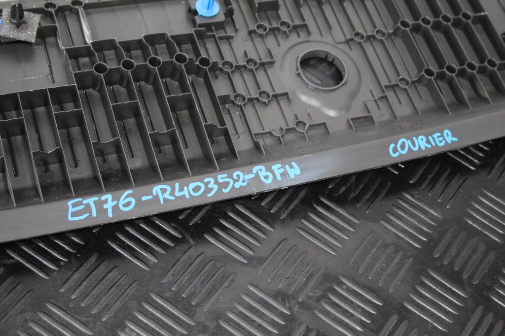 фото №2, Захист поріг поперечина багажника ford transit courier lift et76-r40352-bfn