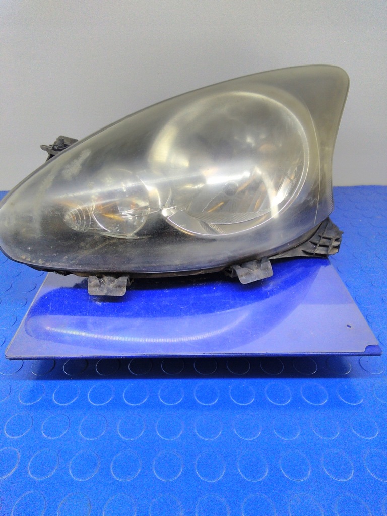 фото №1, Toyota aygo лампа передняя перед левая 81150-0h010