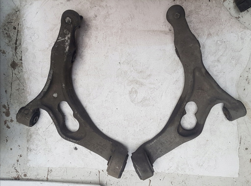 фото №1, Важіль нижній перед лівий правий audi q7 4l 06-