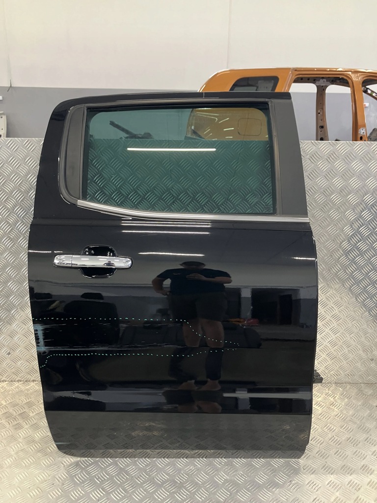 фото №1, Дверь правое правый задняя задние полный ford ranger lift 19- agate black