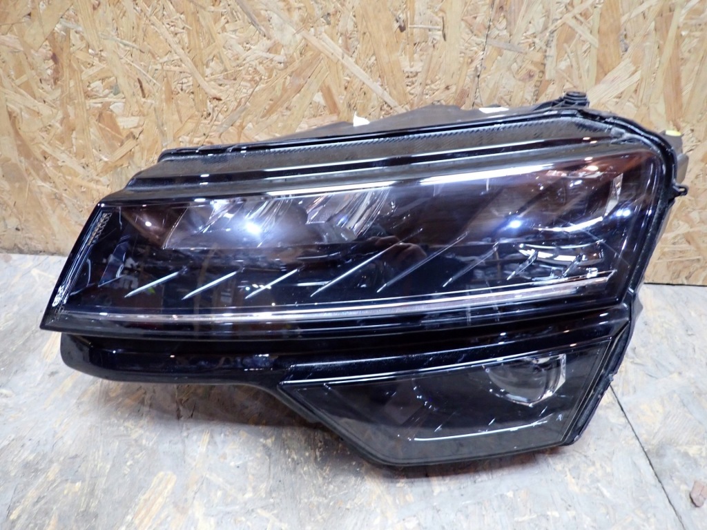 фото №1, Лампа левая левый full led skoda karoq 57b941015d