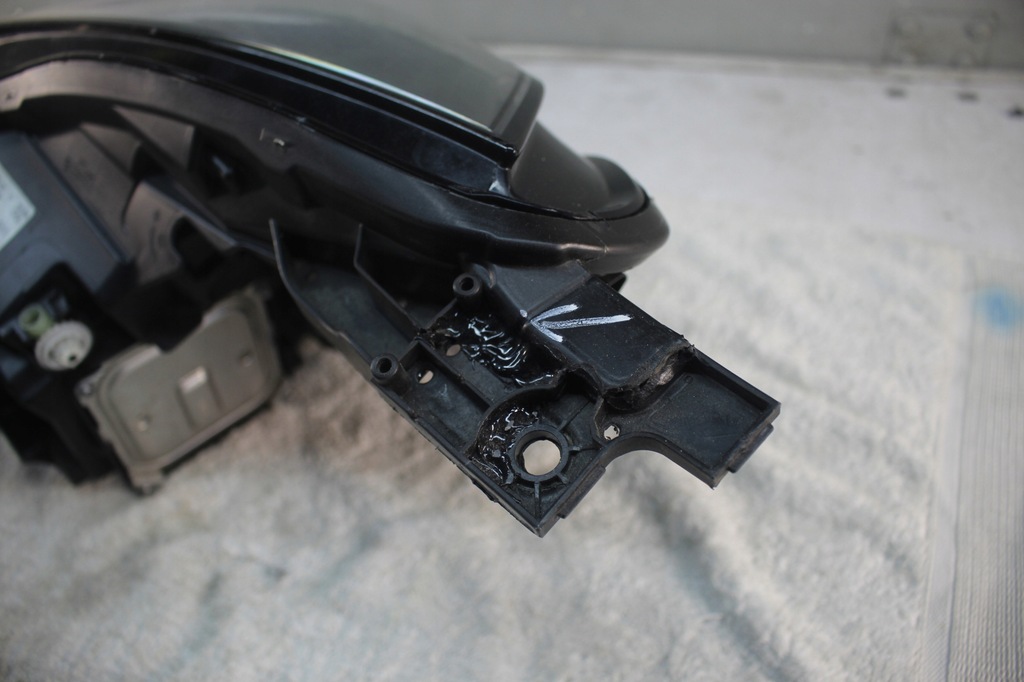 фото №3, Лампа права передня перед renault captur full led 260104900r