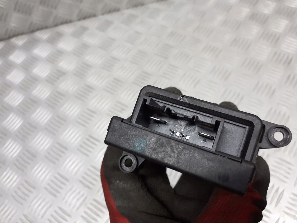 фото №4, Резистор резистор вентилятор ford focus mk2