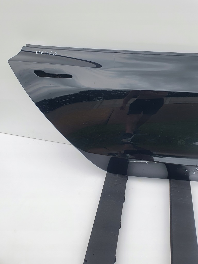 Tesla model 3 17- дверь правый  задняя правое  задняя Доставка