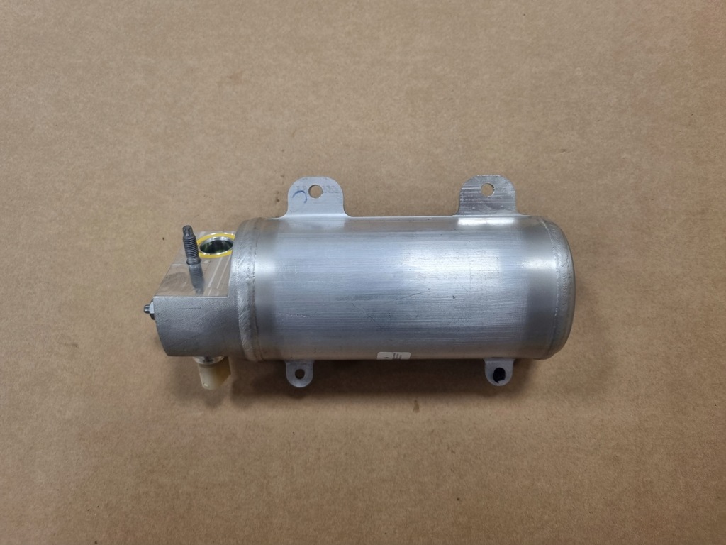 фото №1, Volvo c40 xc40 осушувач кондиціонера 32289936