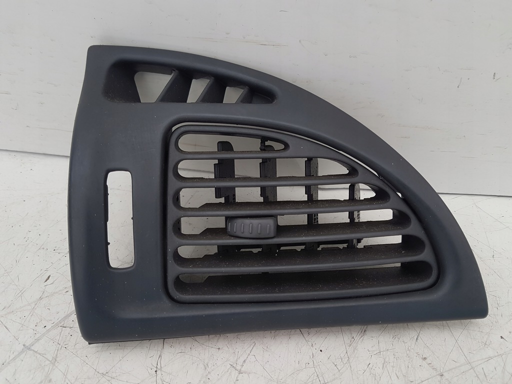 фото №1, Решётка обдув citroen c5 i 01r. eu другое