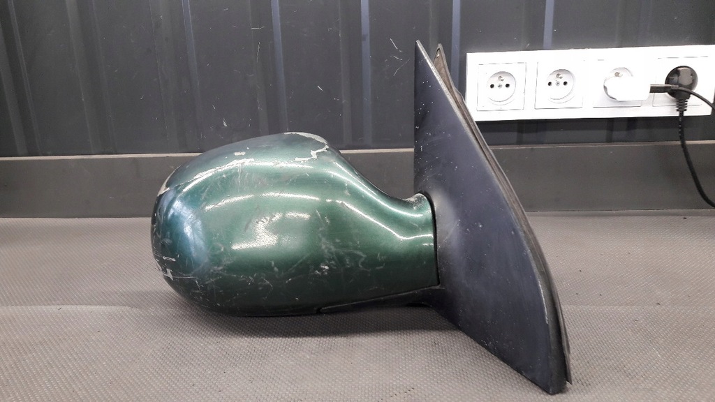 фото №1, Зеркало правое kia carnival i 7pin зелёные