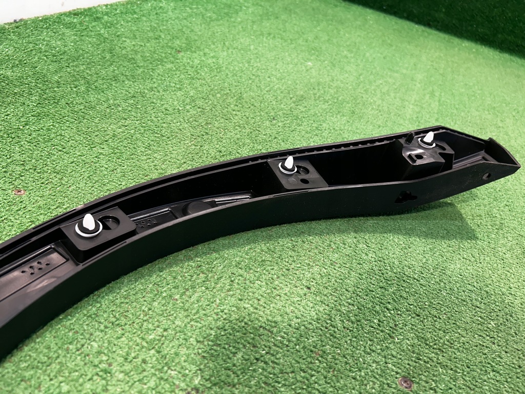 фото №8, Volvo xc40 молдинг na крыло левый задняя задняя левая 31448328