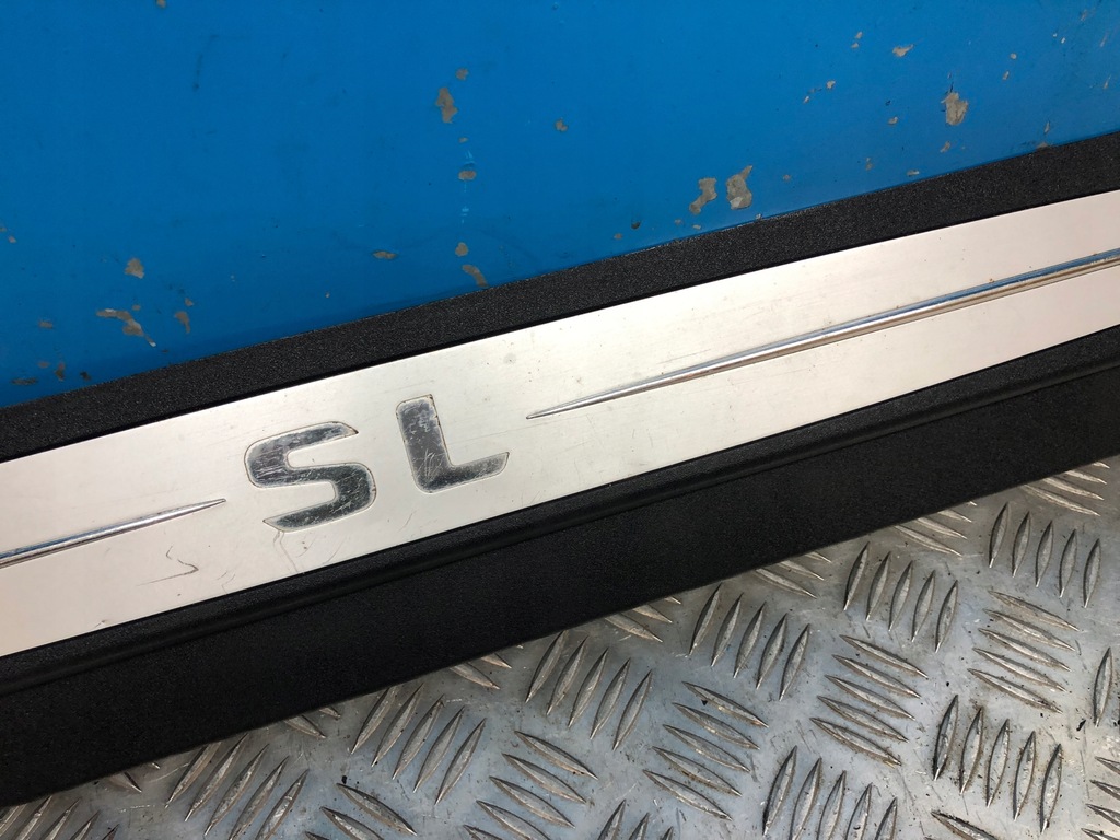 фото №4, Mercedes sl r230 правая молдинг порог a2306800435