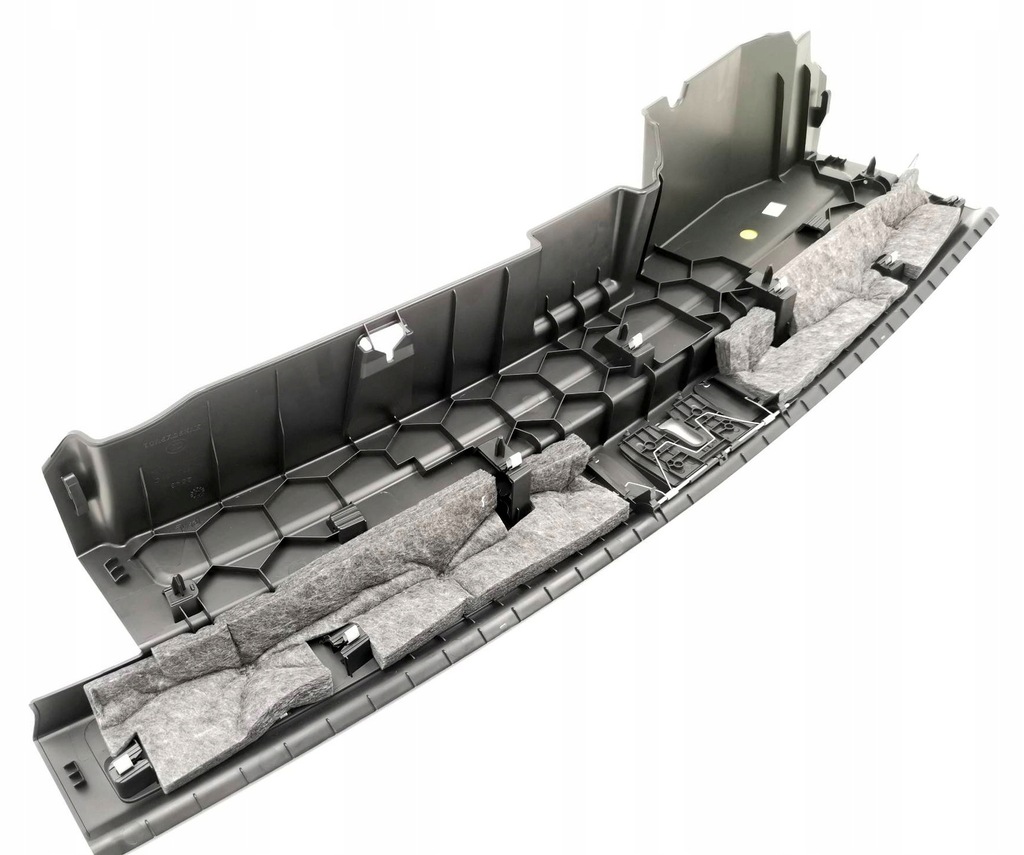 фото №8, Защита накладка край багажника vw touareg cr7 760863459c новый org