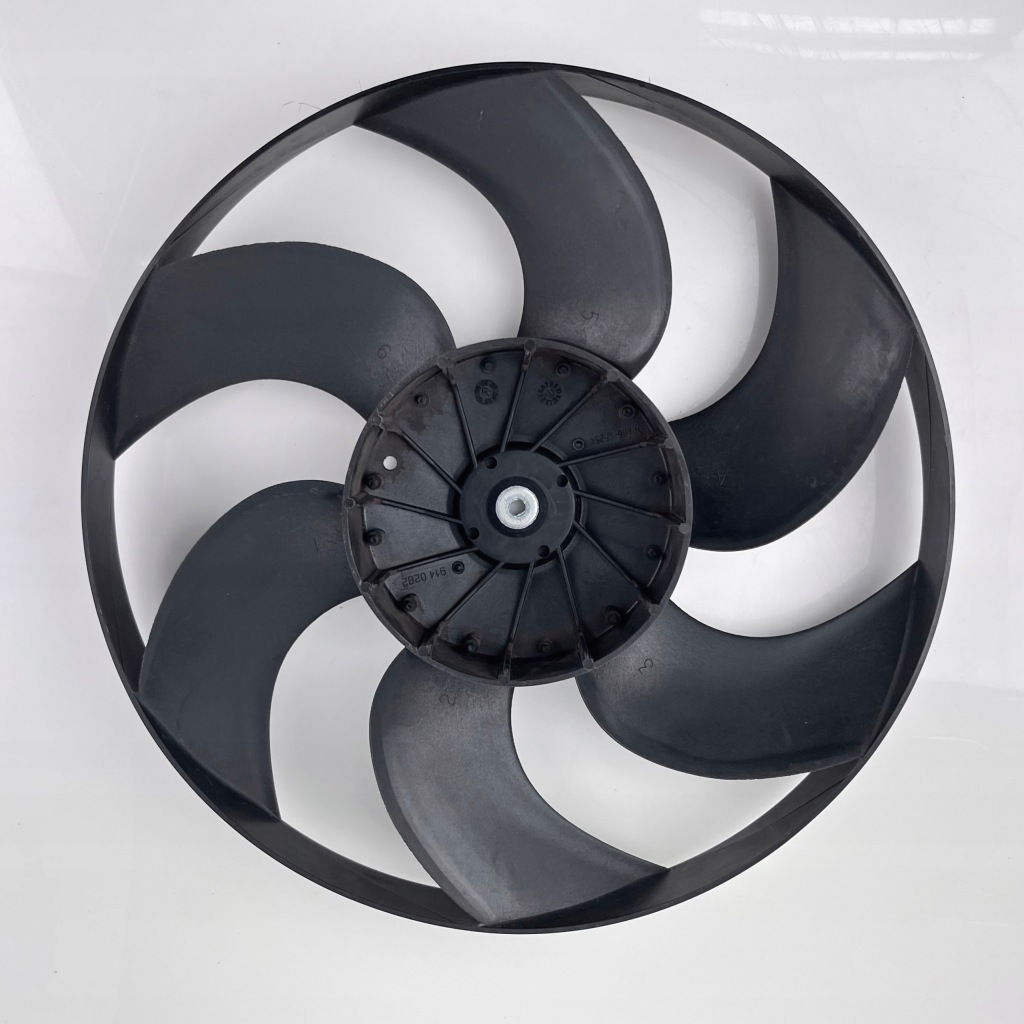 Вентилятор радіатора з корпус до smart fortwo 2 c451 9140282 Ціна