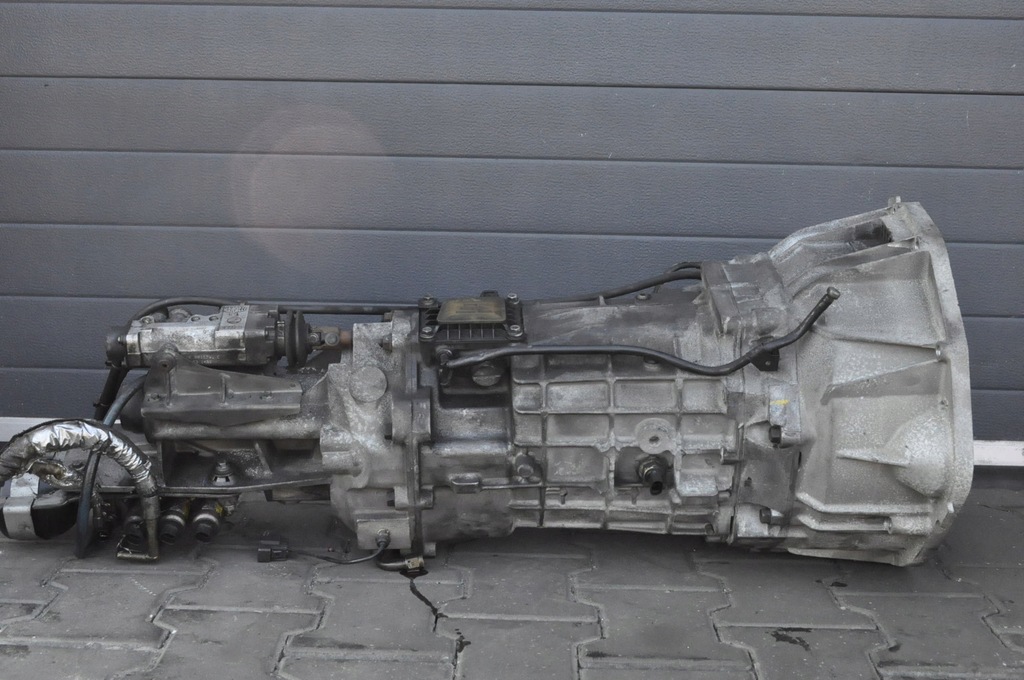 фото №9, Aston martin vanquish 6.0 v12 коробка передач assy 6 speed tremec asm 1r137003ea