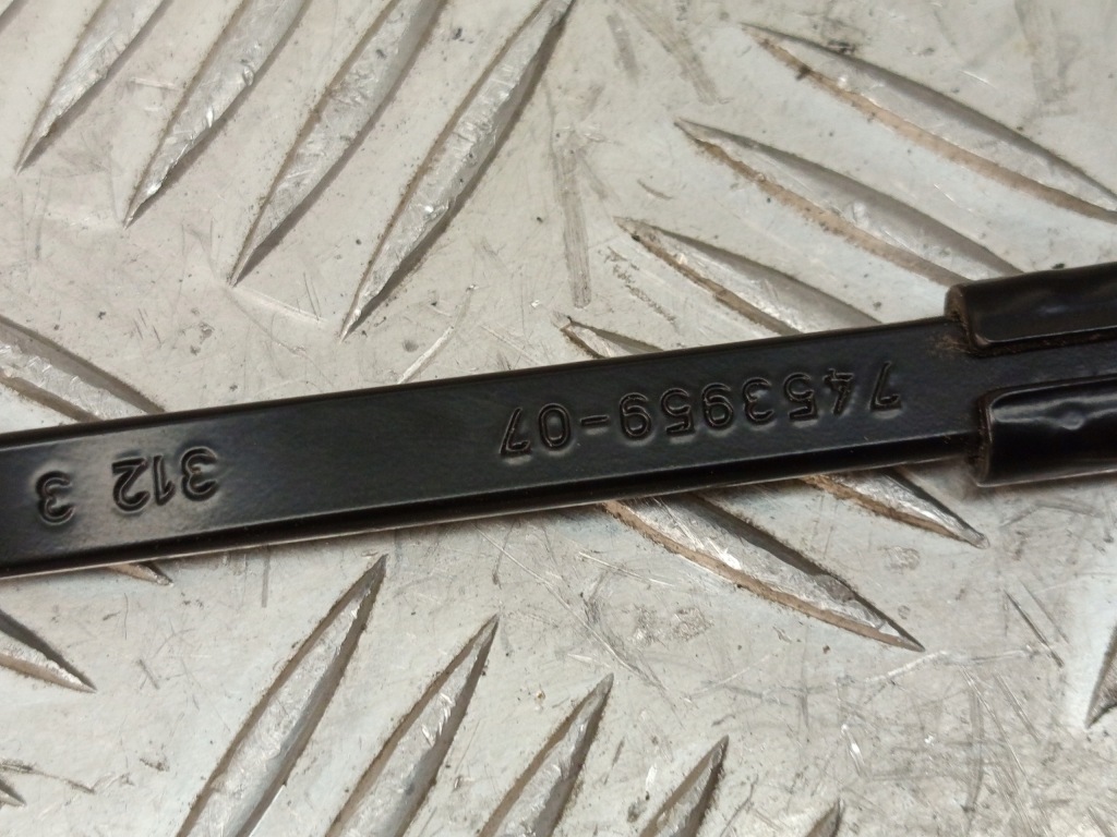 Bmw f40 f44 рычаг дворники комплект левая правая 7453957 7453958 Доставка